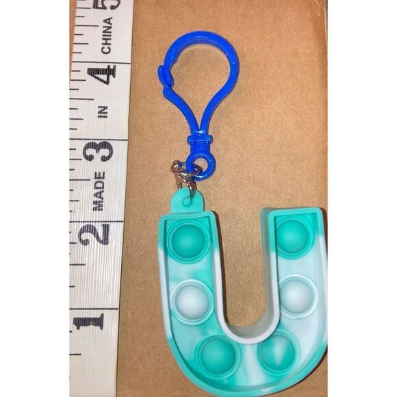 ☀️3/$12☀️ Letter U Pop It Fidget Toy Keychain - Picture 2 of 4